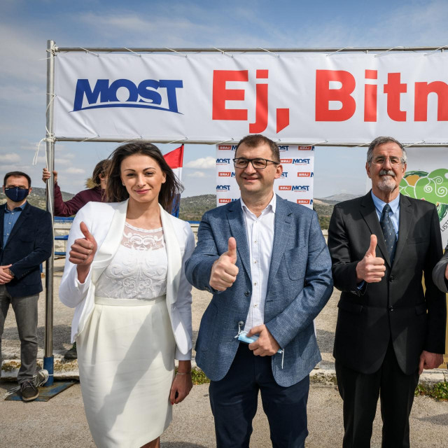 Višnja Gojanović, Ivica Ledenko, Mario Kovač i Mark St. George Doodney