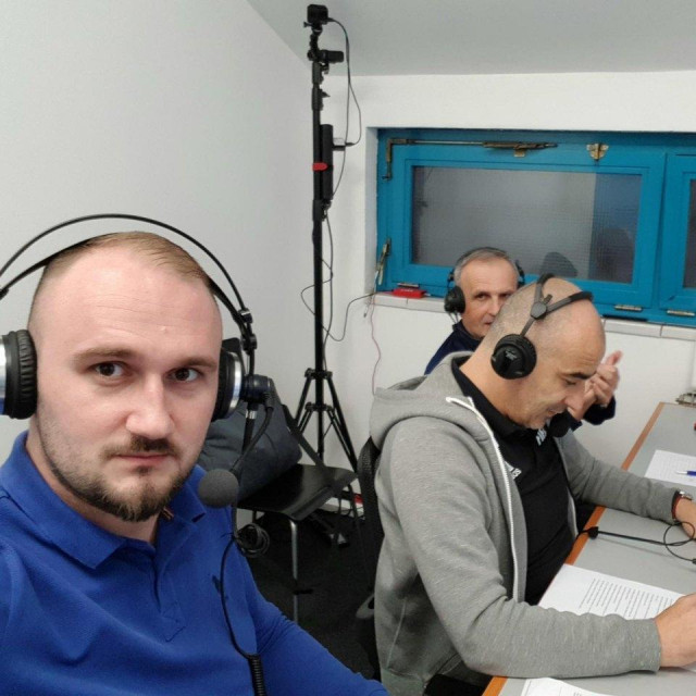 Marko Franić i Bruno Marić s Tomislavom Šetkom prije dvije godine u VAR sobi na stadionu u Kranjčevićevoj