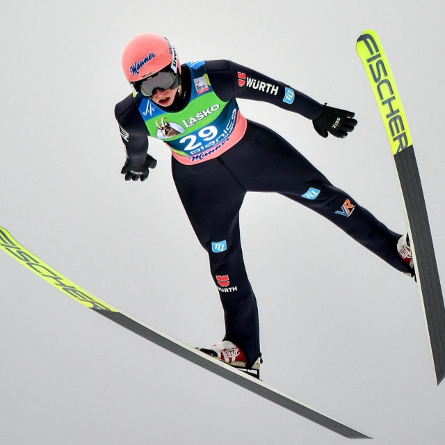 Let Karla Geigera u prvoj seriji