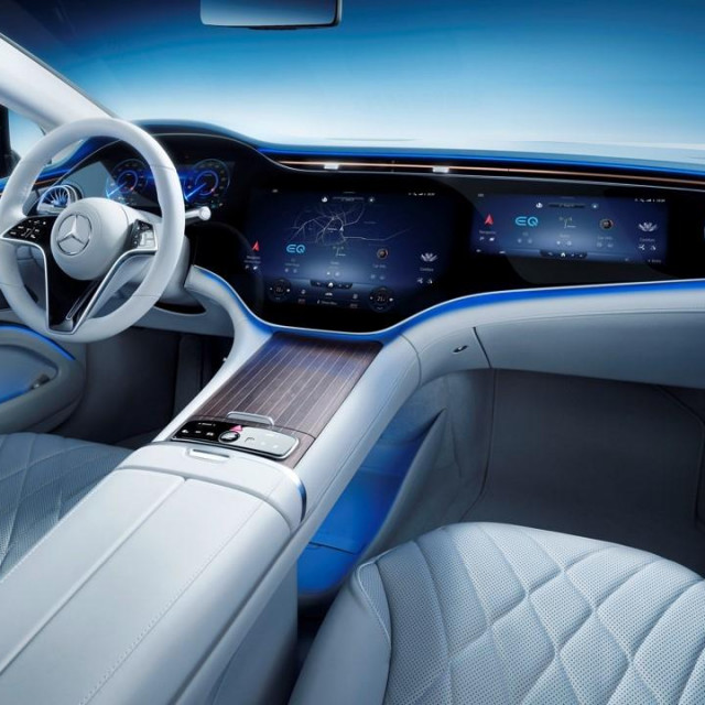 Mercedes EQS