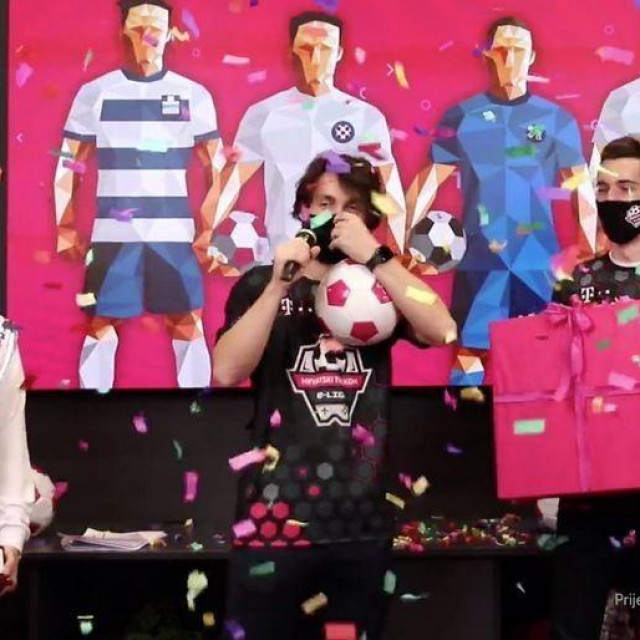 Dodjela nagrada pobjednicima prve Hrvatski Telekom e-Lige