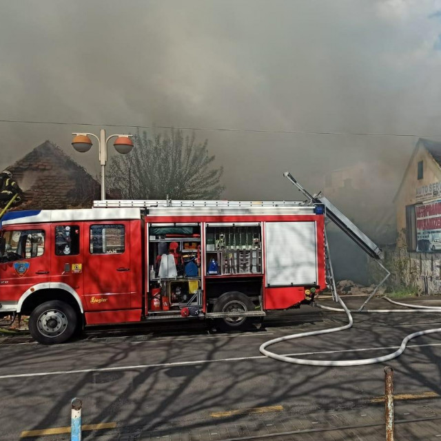 Požar na Savskoj cesti