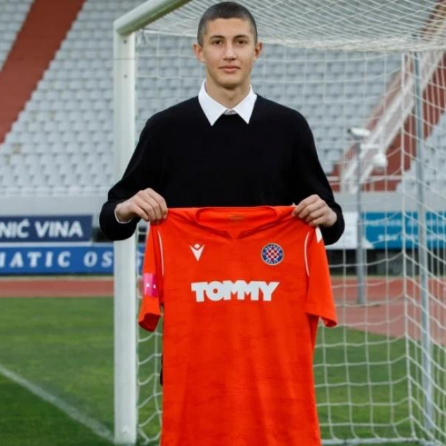 Toni Silić