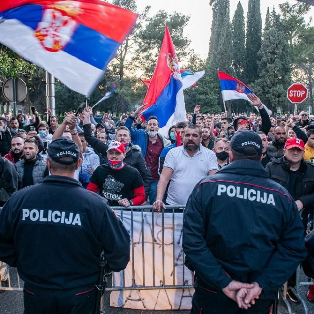 Prosvjedi protiv Zdravka Krivokapića