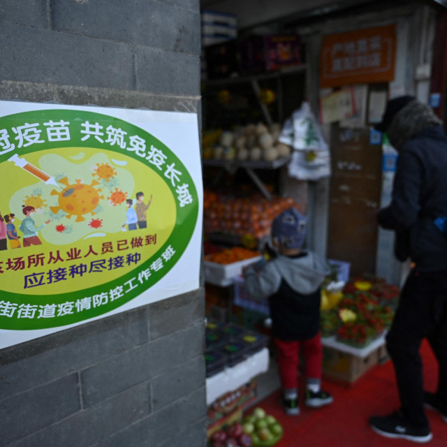 Kinezi u Pekingu počeli s obilježavanjem zgrada prema broju cijepljenih