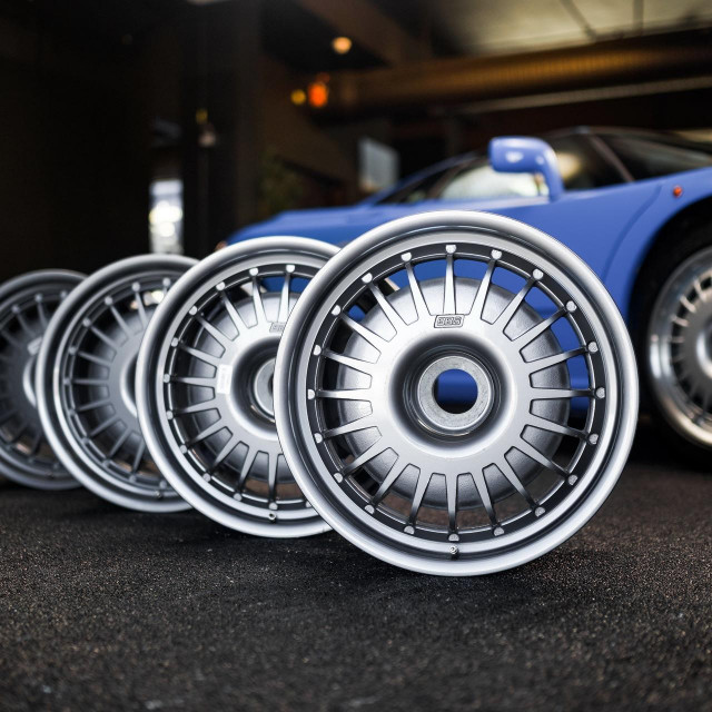 BBS naplaci Bugattija EB110