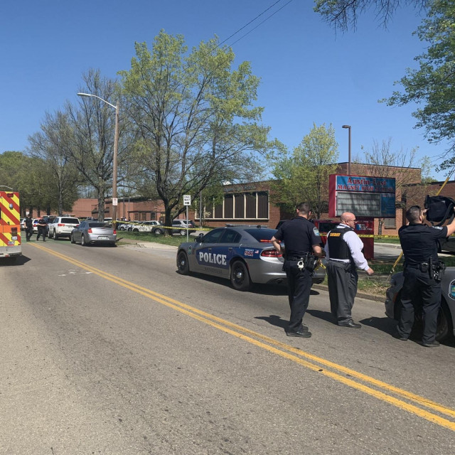 Policija osigrava mjesto pucnjave