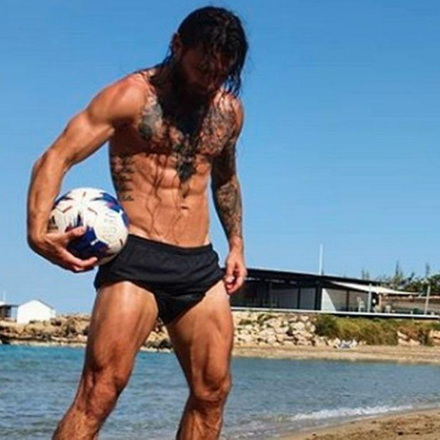 Danijel Pranjić na plaži