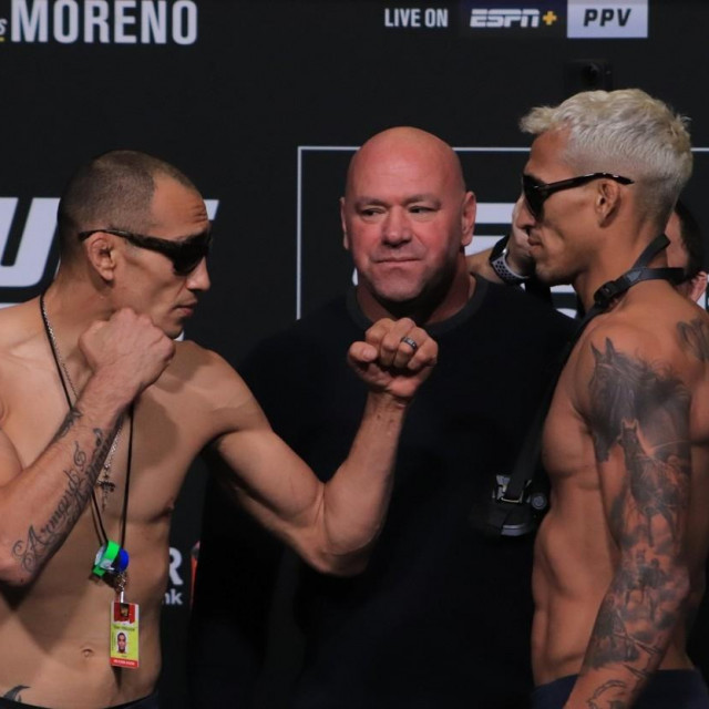 Tony Ferguson i Charles Oliveira