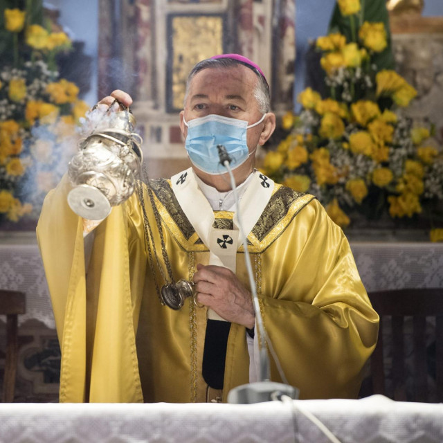 Nadbiskup Marin Barišić