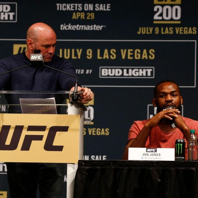 Dana White i Jon Jones