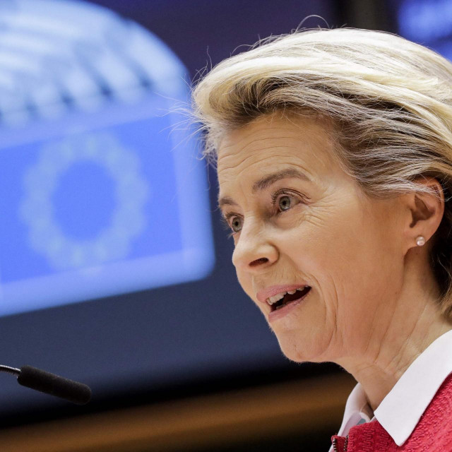 ”Prva sam žena u povijesti na čelu EU, pa sam smatrala da će me se tako i dočekati u Ankari. No, to se nije dogodilo” zaključila je von der Leyen