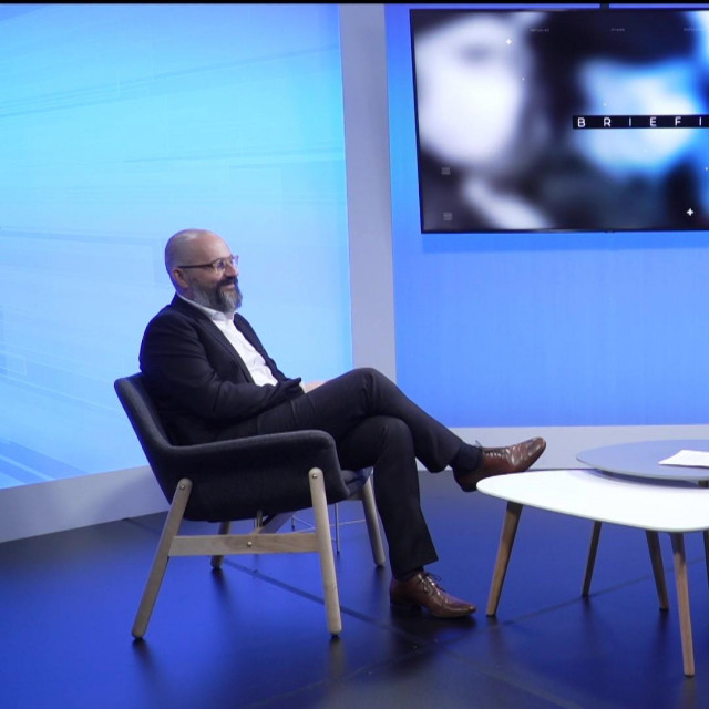 Ognjen Brborović (L)