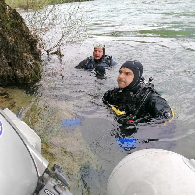 Potraga ronilaca u Neretvi