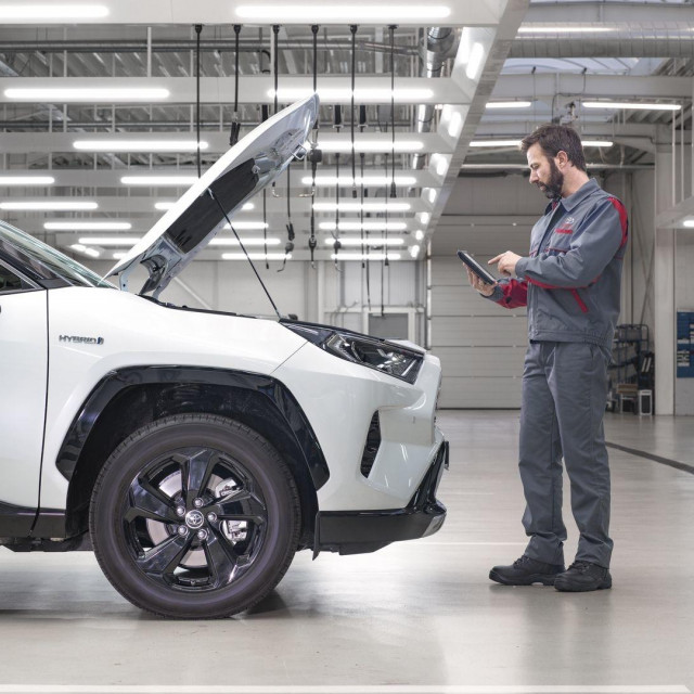 Toyota produljeno jamstvo