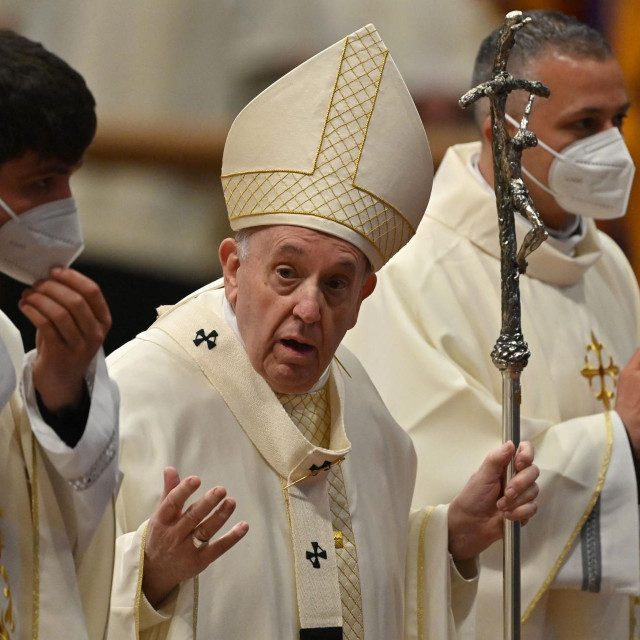 U uvodu dokumenta Papa upozorava na dio iz Svetog pisma gdje se kaže da je poštenje spram sitnica izravno vezano s čestitošću u važnim stvarima