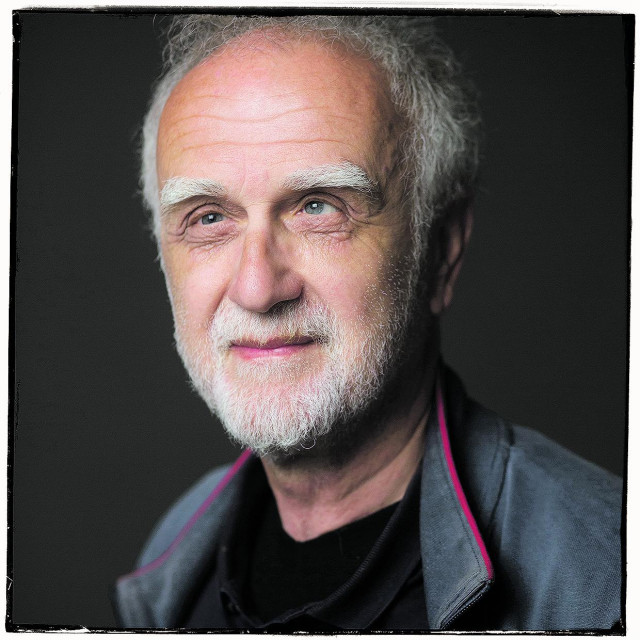 S izložbom ”Fotografija i grad” otvorena je online galerija OUT (Otvorena umjetnička točka) na mrežnoj stranici www.out.petikat.com