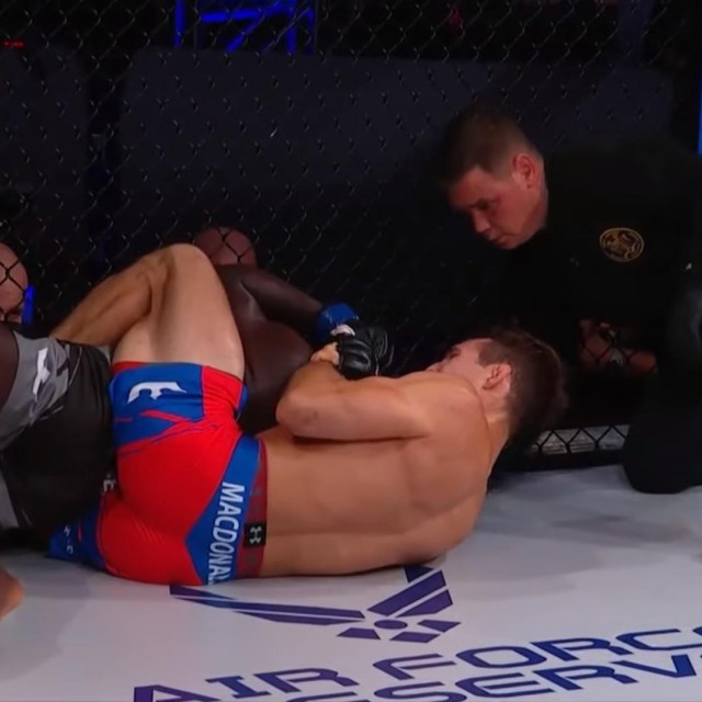 Curtis Millender vs. Rory MacDonald