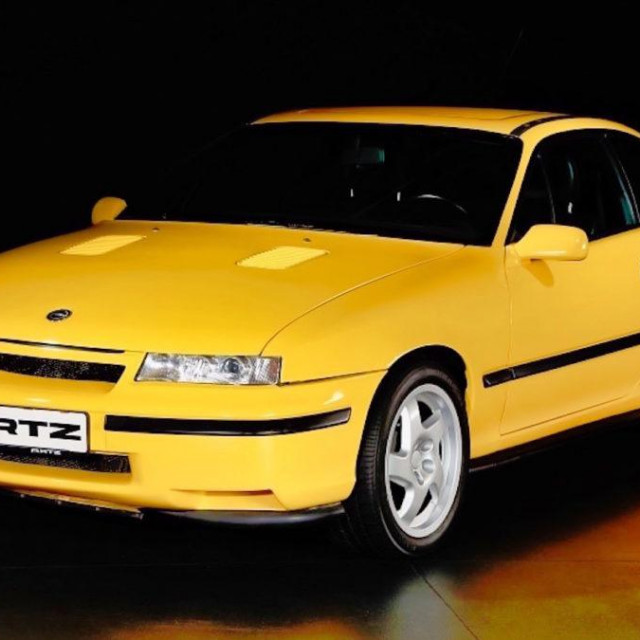 Lotus Calibra