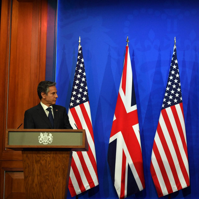 Antony Blinken i Dominic Raab 