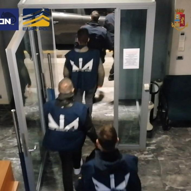 Talijanska mafija, Ilustracija