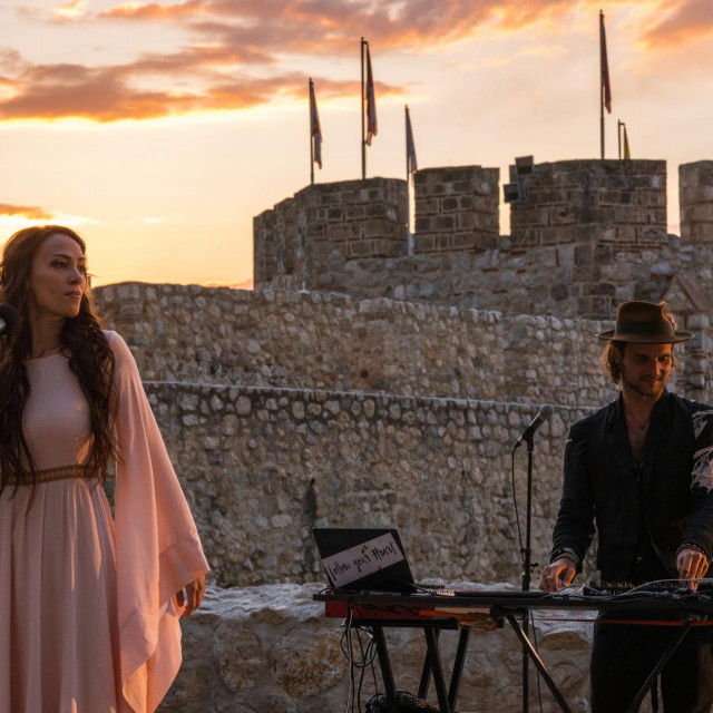 Milica Majstorovic & Satori