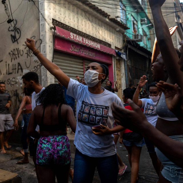 Prosvjedi u faveli nakon upada policije