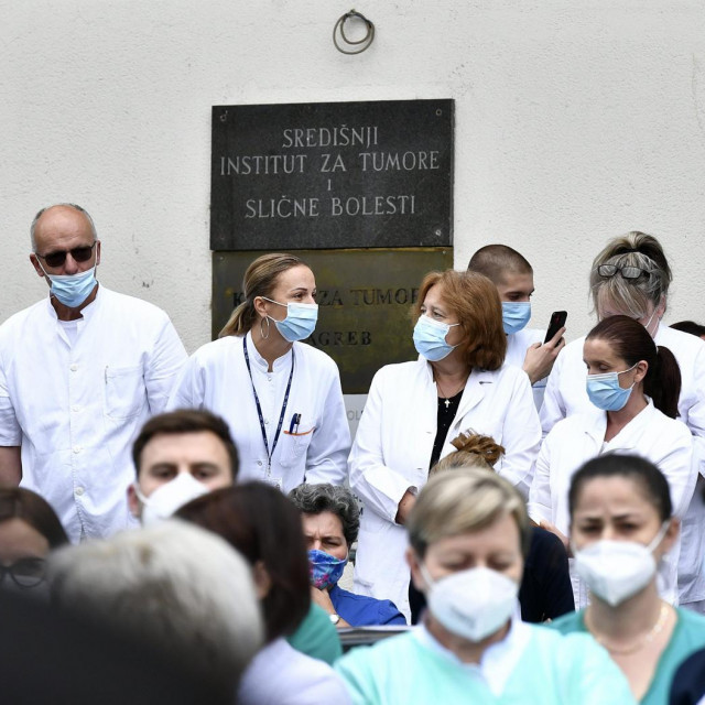 Prosvjed djelatnika Klinike za tumore KBC-a Sestre milosrdnice koji se održao u četvrtak