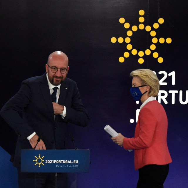 President of the European Council Charles Michel and European Commission President Ursula von der Leyen arrive to give a press conference during the European Social Summit hosted by the Portuguese presidency of the Council of the European Union at the Palacio de Cristal in Porto on May 8, 2021. (Photo by MIGUEL RIOPA/AFP)