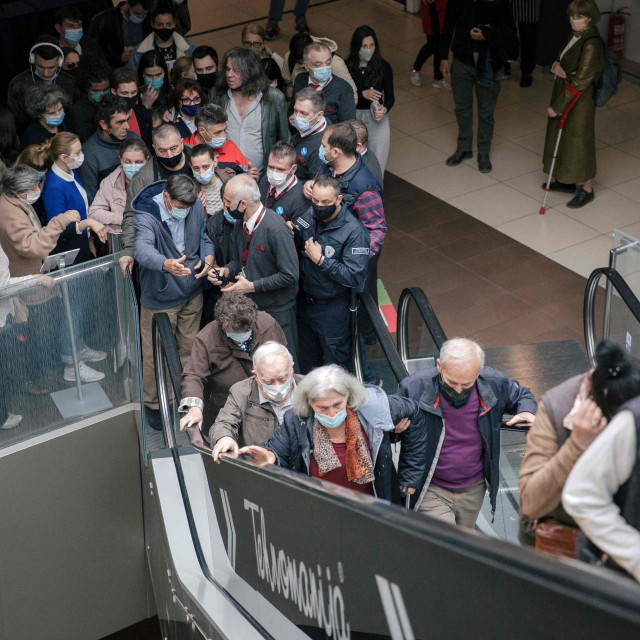 redovi za cijepljenje u Beogradu