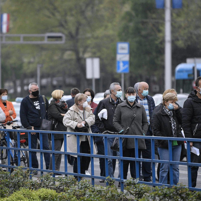 Red za cijepljenje na Velesajmu