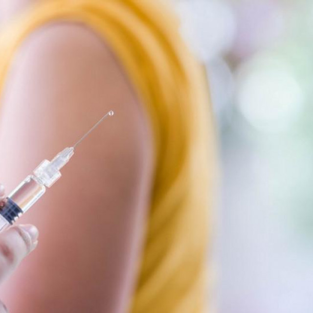 Cijepljenje je najsigurniji i najučinkovitiji način podizanja našeg imunološkog sustava na višu razinu i koristi se prvenstveno kod bolesti za koje ne postoji lijek ili su komplikacije vrlo rizične