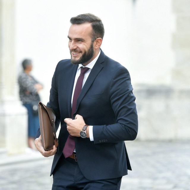 Ministar rada i mirovinskog sustava Josip Aladrović