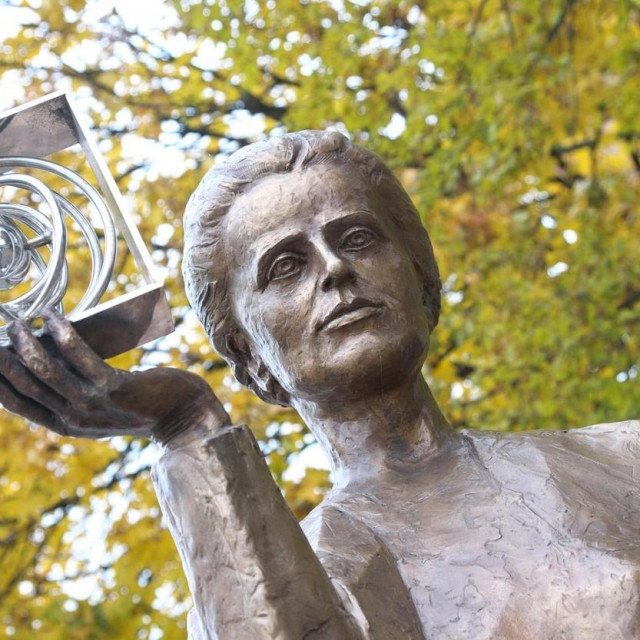 Statua Marie Curie