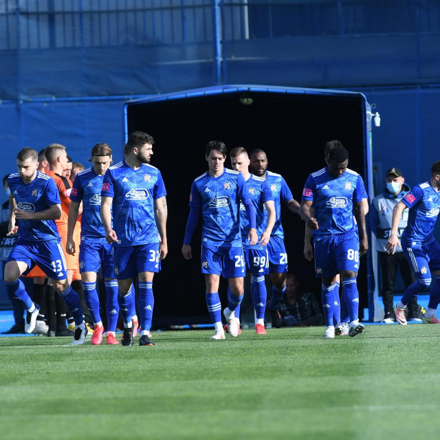 Narančasti špalir za dinamovce