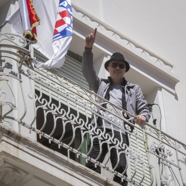 Obraćanje Siniše Vuce