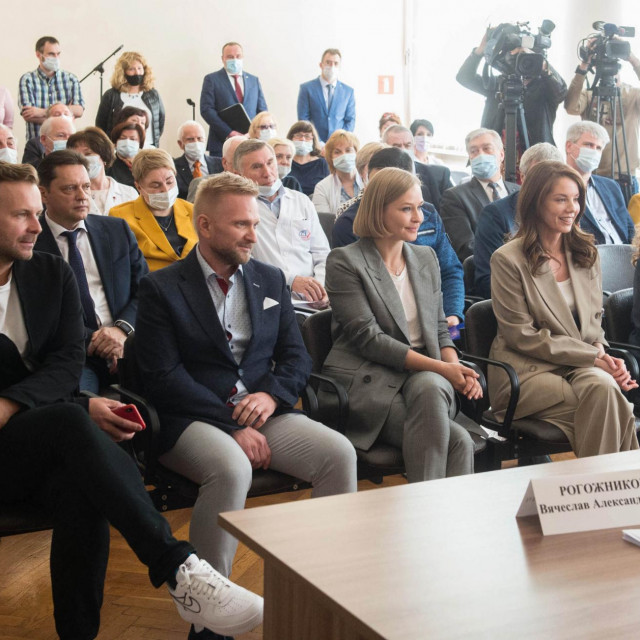 Klim Shipenko, Alexei Dudin, Yulia Peresild, Alyona Mordovina, Galina Kairova