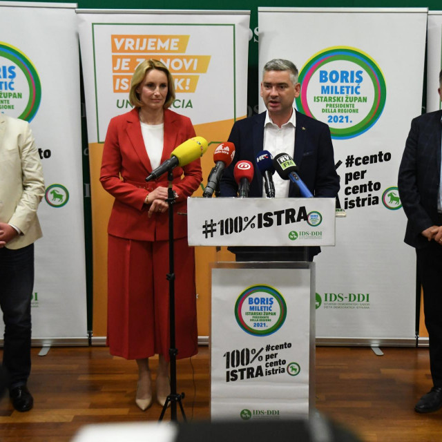 Robert Cvek, Elena Puh Belci, Boris Miletić i Tulio Demetlika
 