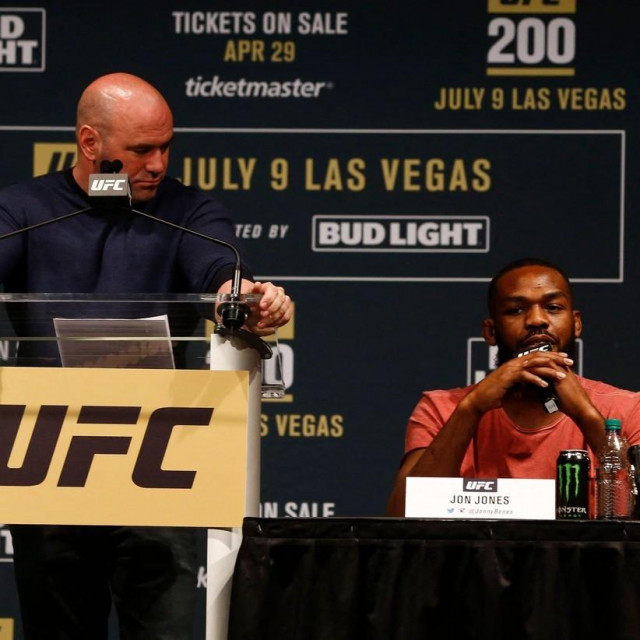 Dana White i Jon Jones