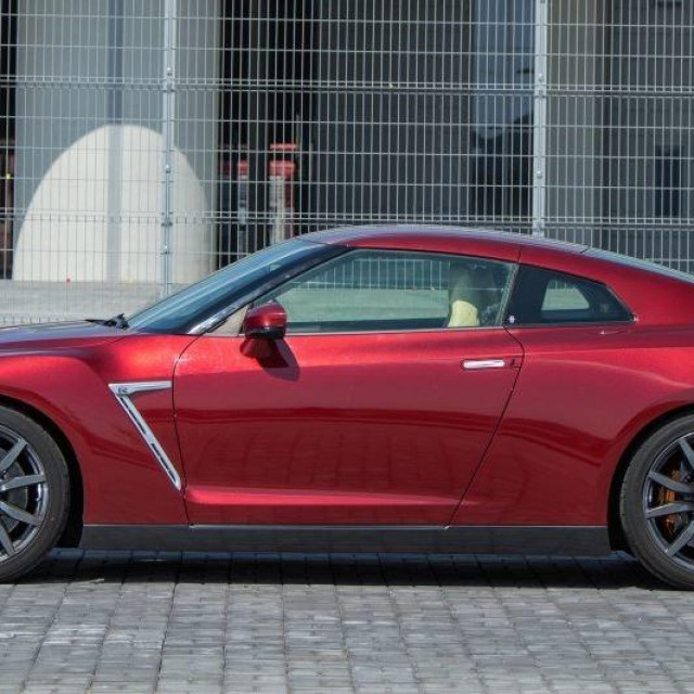 (2013-2016) Nissan GT-R R35