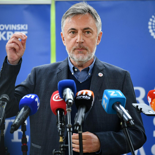 Konferencija za medije Miroslava Škore