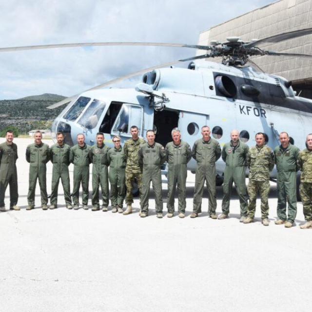 pripadnici zračne sastavnice 34. hrvatskog kontingenta B-rotacije 