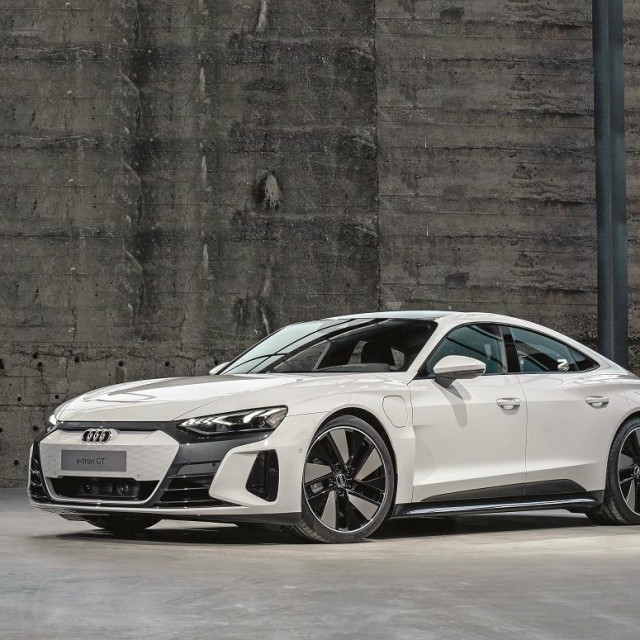 Audi e-tron GT quattro