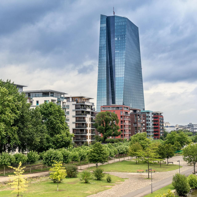 Europska središnja banka, zgrada u Frankfurtu