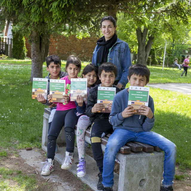 Priča o Prvom romskom rječniku