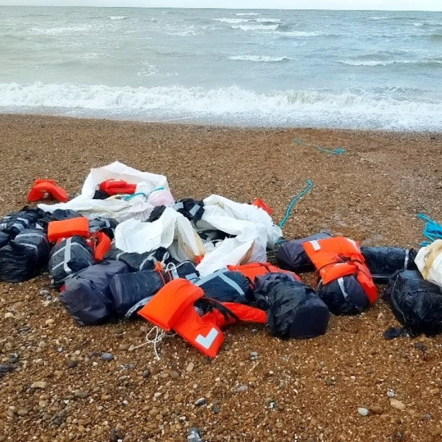 More naplavilo tonu kokaina