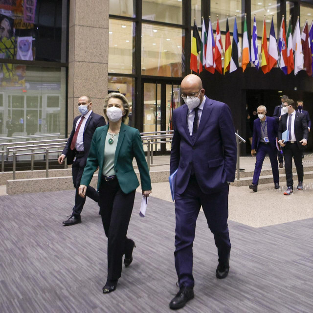 Ursula von der Leyen i Charles Michel