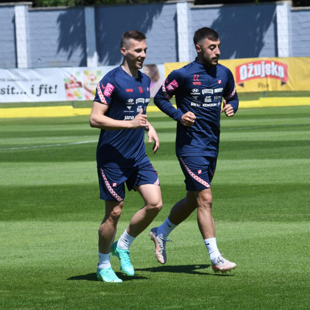 Mislav Oršić i Josip Juranović