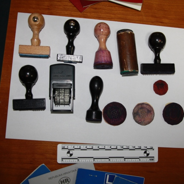 Zaplijenjene krivotvorine