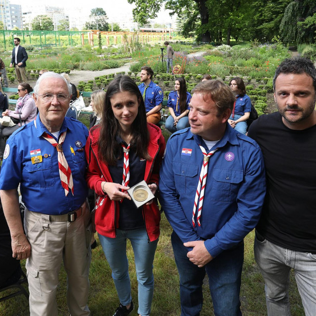 Nagradjeni Boris Močan, Ivana Kovačević, Dan Špicer i Igor Mladinović